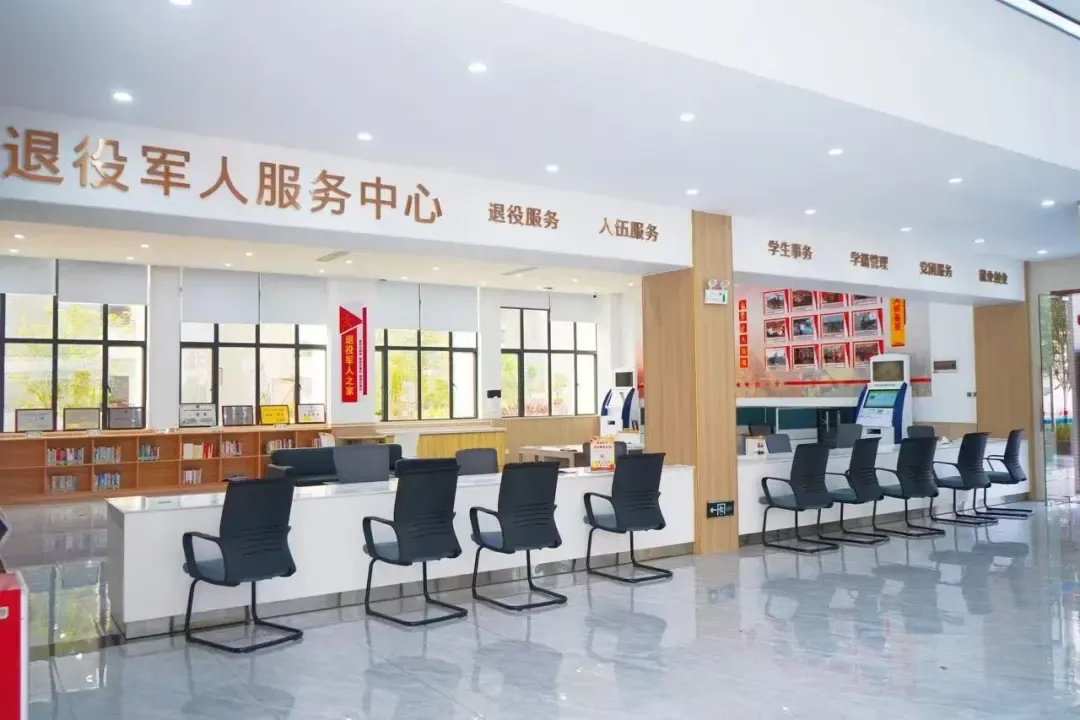 正规在线配资公司 从“想退学打工”到“省级优秀实践队员”！